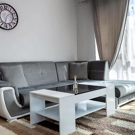 Lägenhet 1br In Briz With Parking Space By Flat Manаger